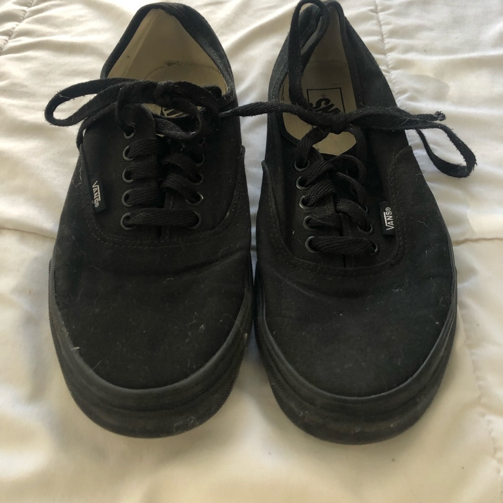 Black low top vans